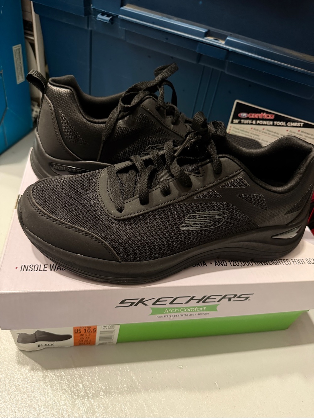Skechers Men’s Arch Comfort Sneakers NEW Size 10.5